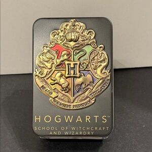 Harry Potter Wizarding World Hogwarts Playing Cards In Collectors Tin